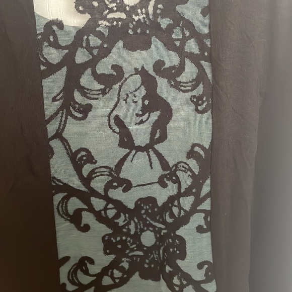 Alice in Wonderland cold shoulder T shirt - Picture 4 of 5